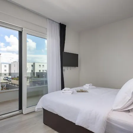 Awesome In With House Sea View *
