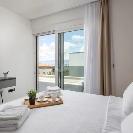 Awesome In With House Sea View Nin
