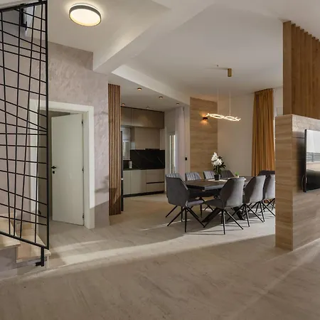 Awesome In With House Sea View Nin