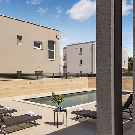 Awesome In With House Sea View * Nin