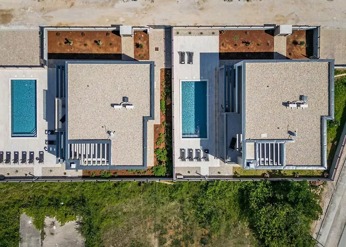 Awesome In With House Sea View بيت للعطل